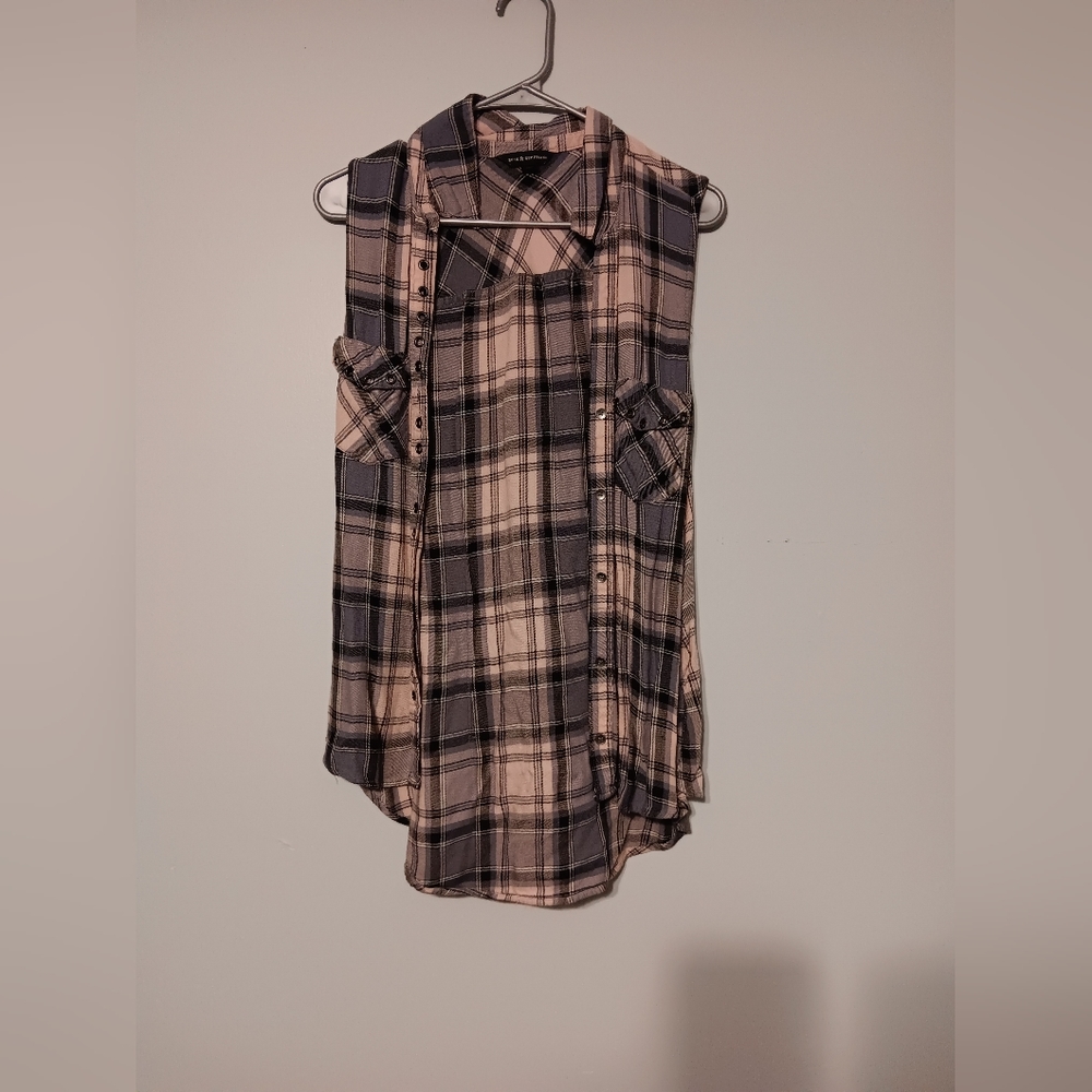 Vest - Picture 3 of 5